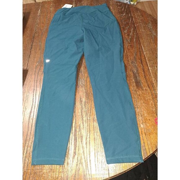 New Medium Fabletics Midnight Wave High Waist Cargo Pants with Pockets NWT - Picture 8 of 8